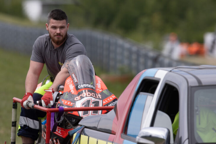 The series heads to Most as Toprak tries to claw back Bulega’s advantage.
