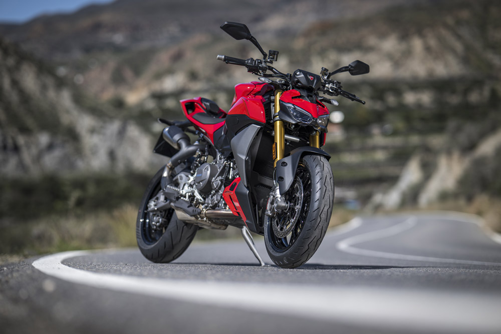 2025 Ducati Streetfighter V2 S Specifications