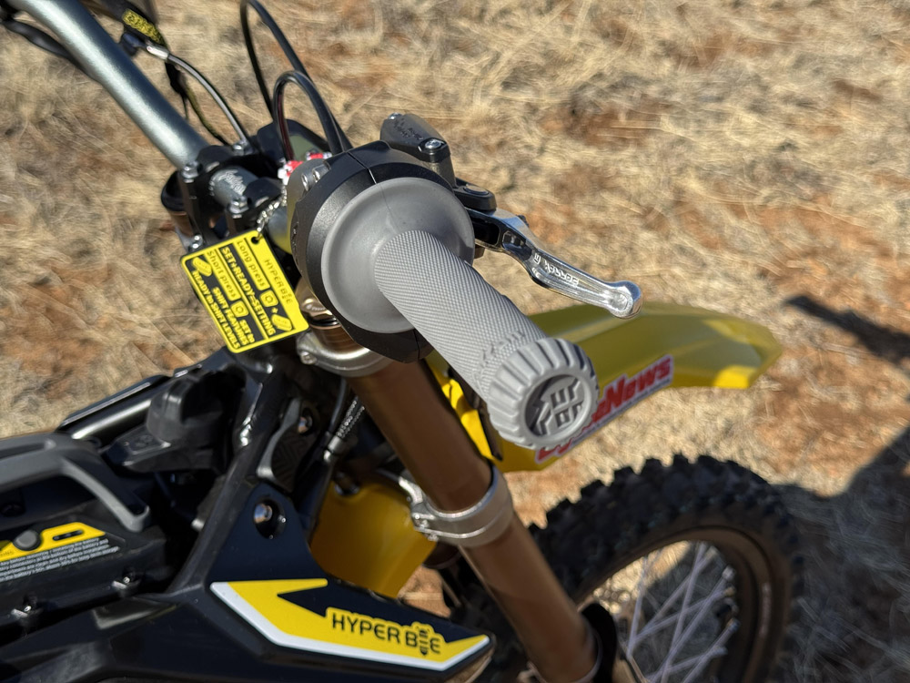 2025 Surron Hyper Bee cockpit