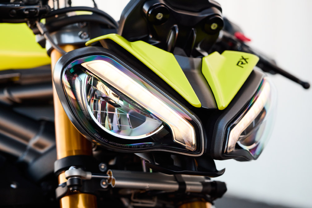 2025 Triumph Speed Triple 1200 RX front