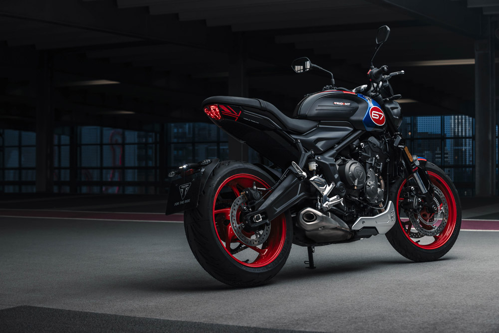 2026 Triumph Trident Triple Tribute SE right rear