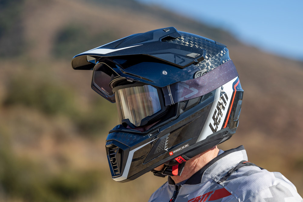 Leatt 9.5 ADV Helmet Kit right side view. Photo: Jean Turner